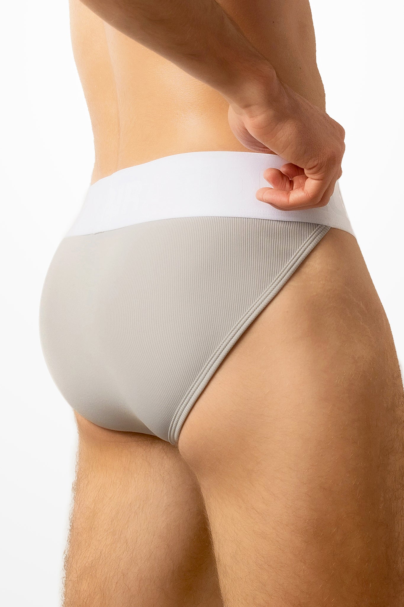 INSPIRATION BRIEF - PRO GREY