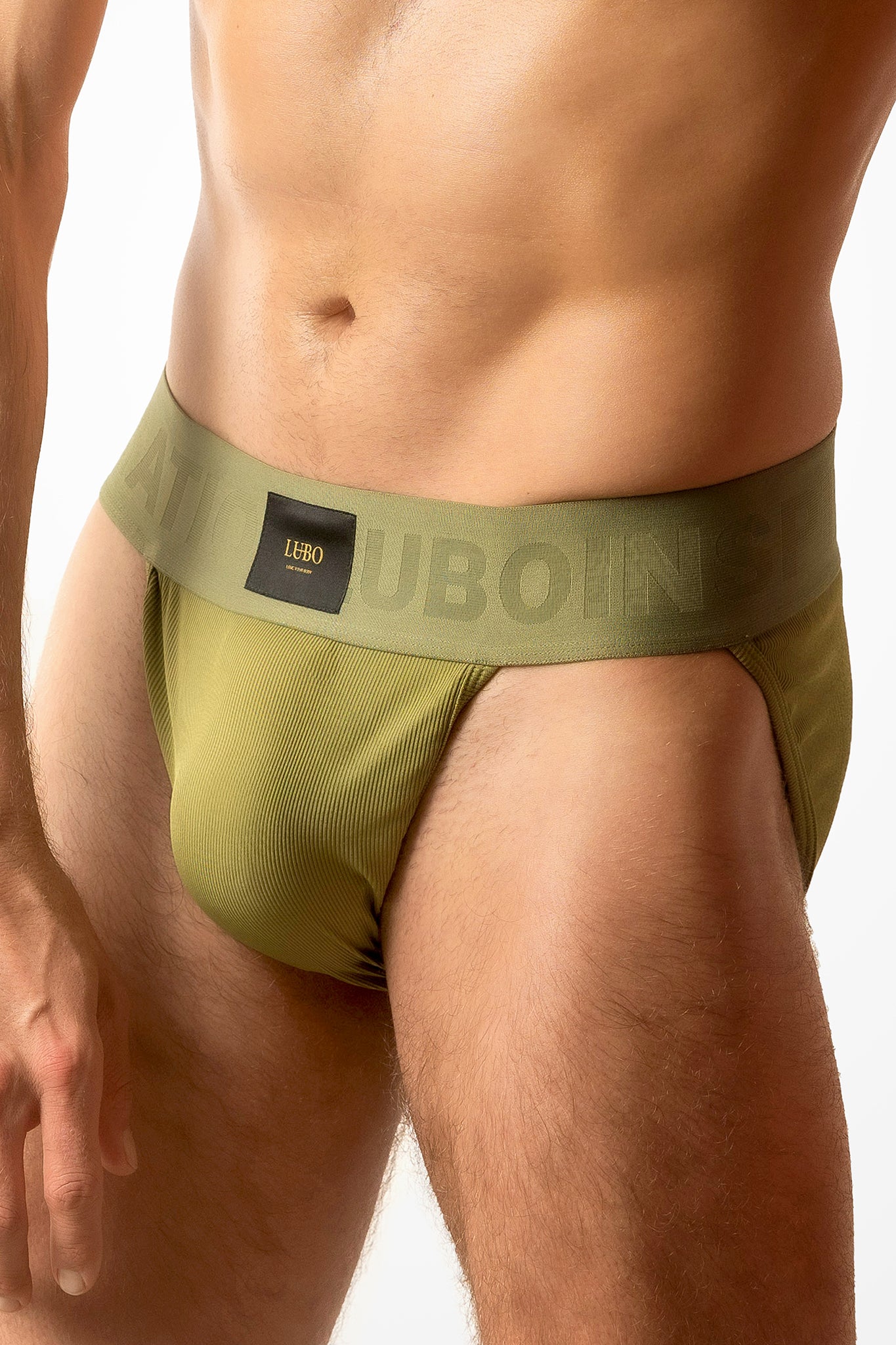 INSPIRATION BRIEF - PRO OLIVE GREEN